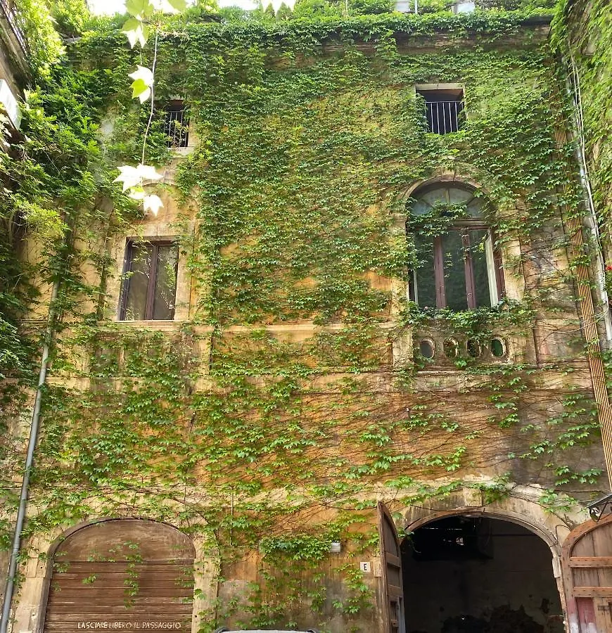 Antica Casa Centro Villa Catania 0*,  Italy